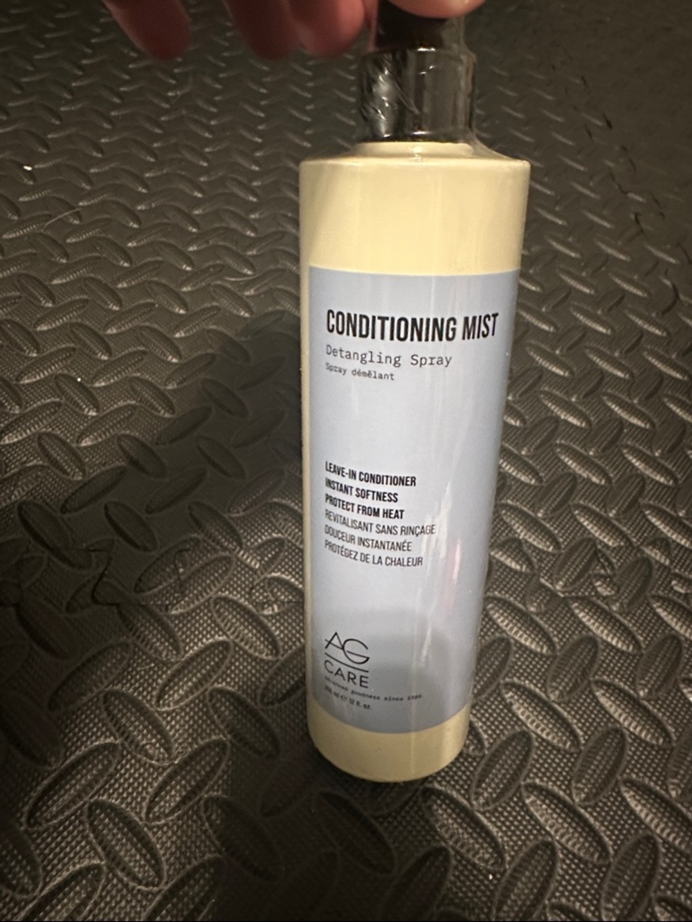 Conditioning Mist Leave-In Conditioner - Light Blue & Cream Bottle